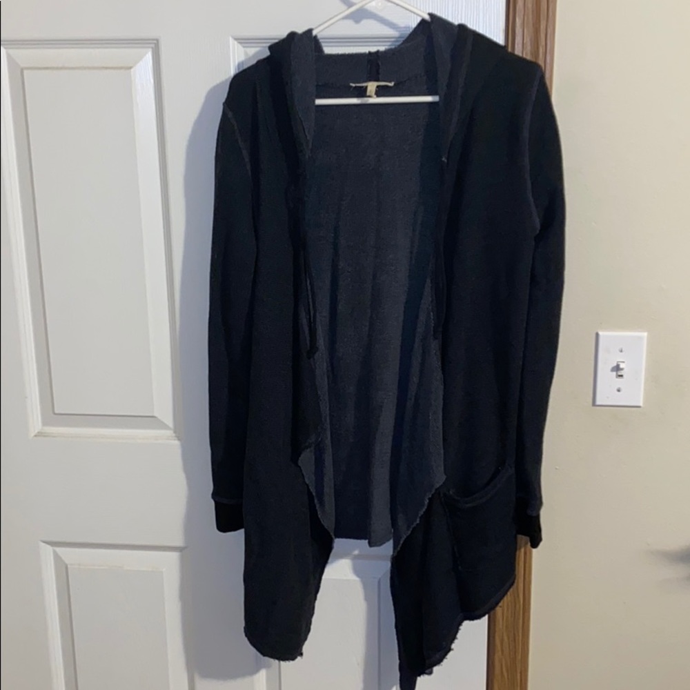 Gray sweatshirt